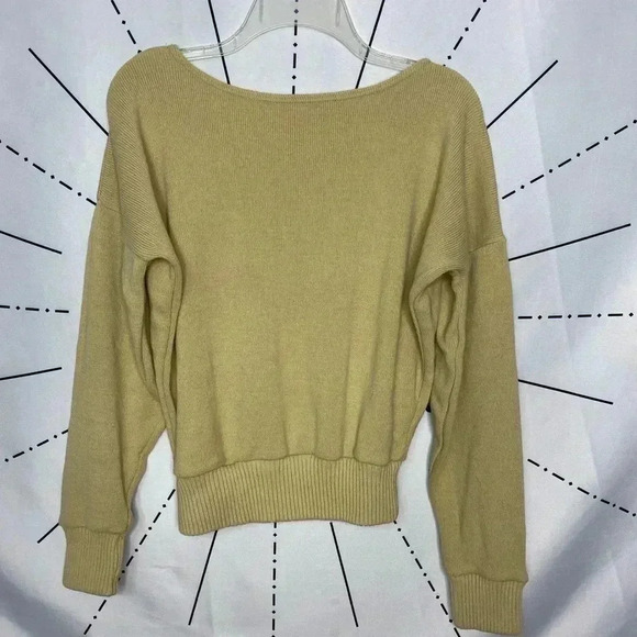 Pretty Little Thing Boatneck Off Shoulder Pullover Sweater - Picture 2 of 4